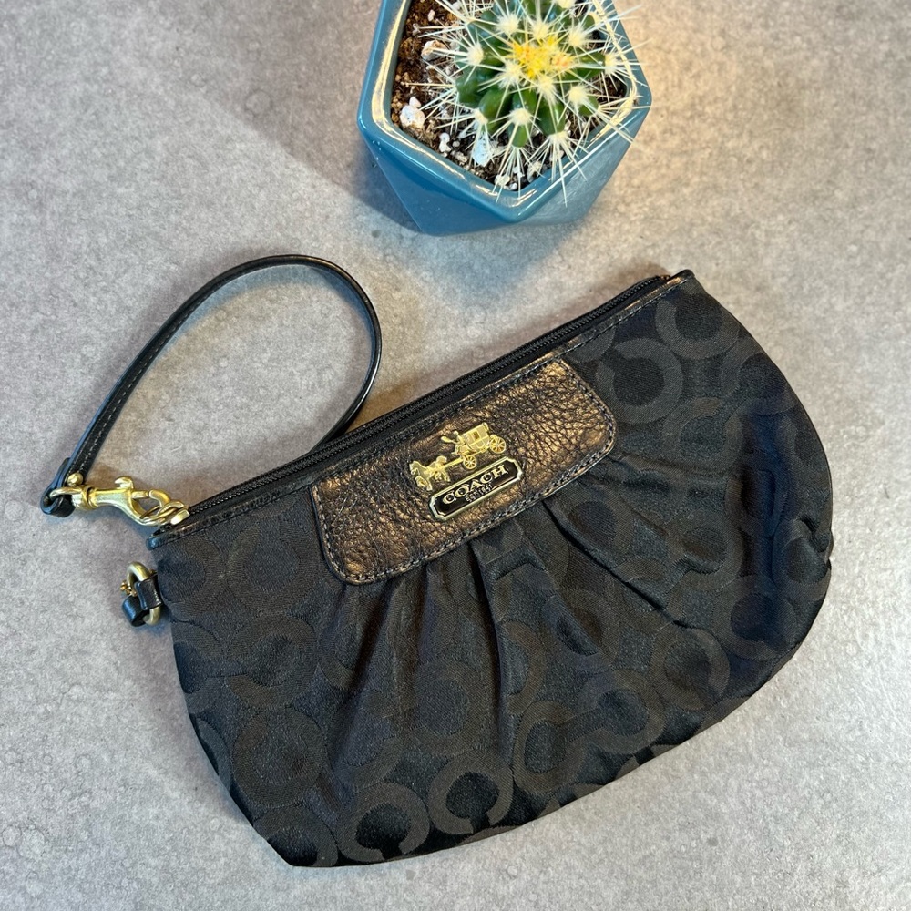Coach Wristlet Black Clutch